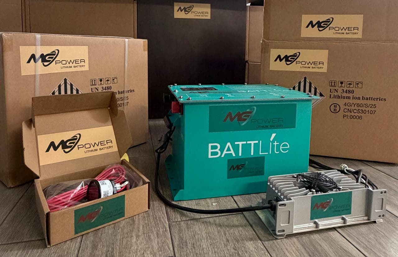 Instalaciones reales de baterías MG Power y Battlite en carritos de golf